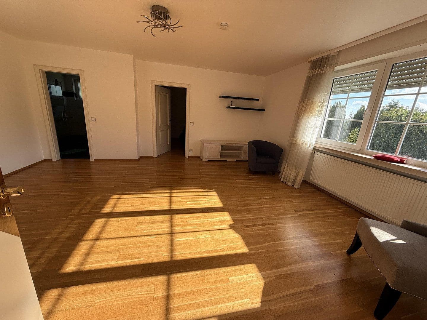 Predaj domu 315 m², pozemok 1.400 m², Überherrn, Sársko Predaj domu 315 m², pozemok 1.400 m², Überherrn, Sársko