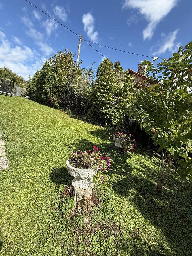 Predaj domu 315 m², pozemok 1.400 m², Überherrn, Sársko Predaj domu 315 m², pozemok 1.400 m², Überherrn, Sársko