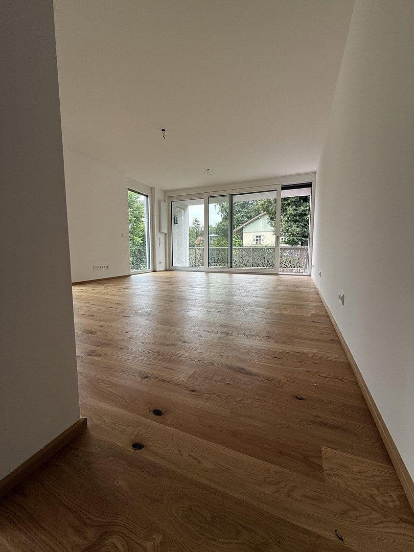 Prenájom bytu 3-izbový 85 m², Gustav-Meyrink-Straße 7, München, Bavorsko Prenájom bytu 3-izbový 85 m², Gustav-Meyrink-Straße 7, München, Bavorsko