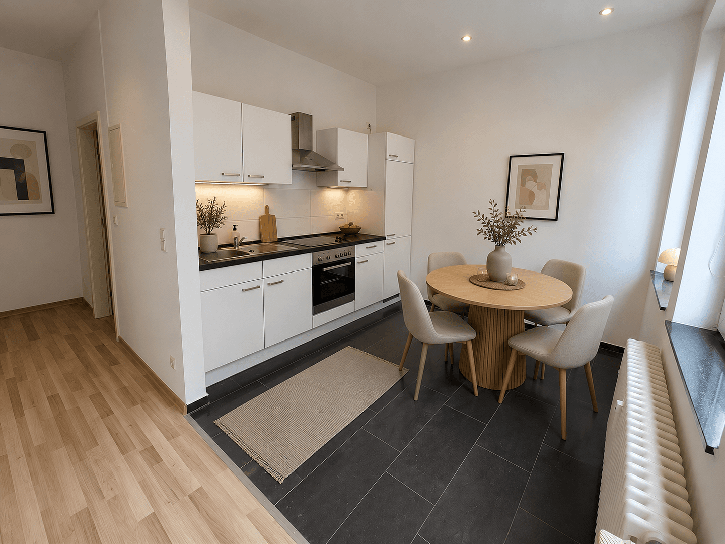 Prenájom bytu 3-izbový 45 m², Saarbrücken, Sársko Prenájom bytu 3-izbový 45 m², Saarbrücken, Sársko