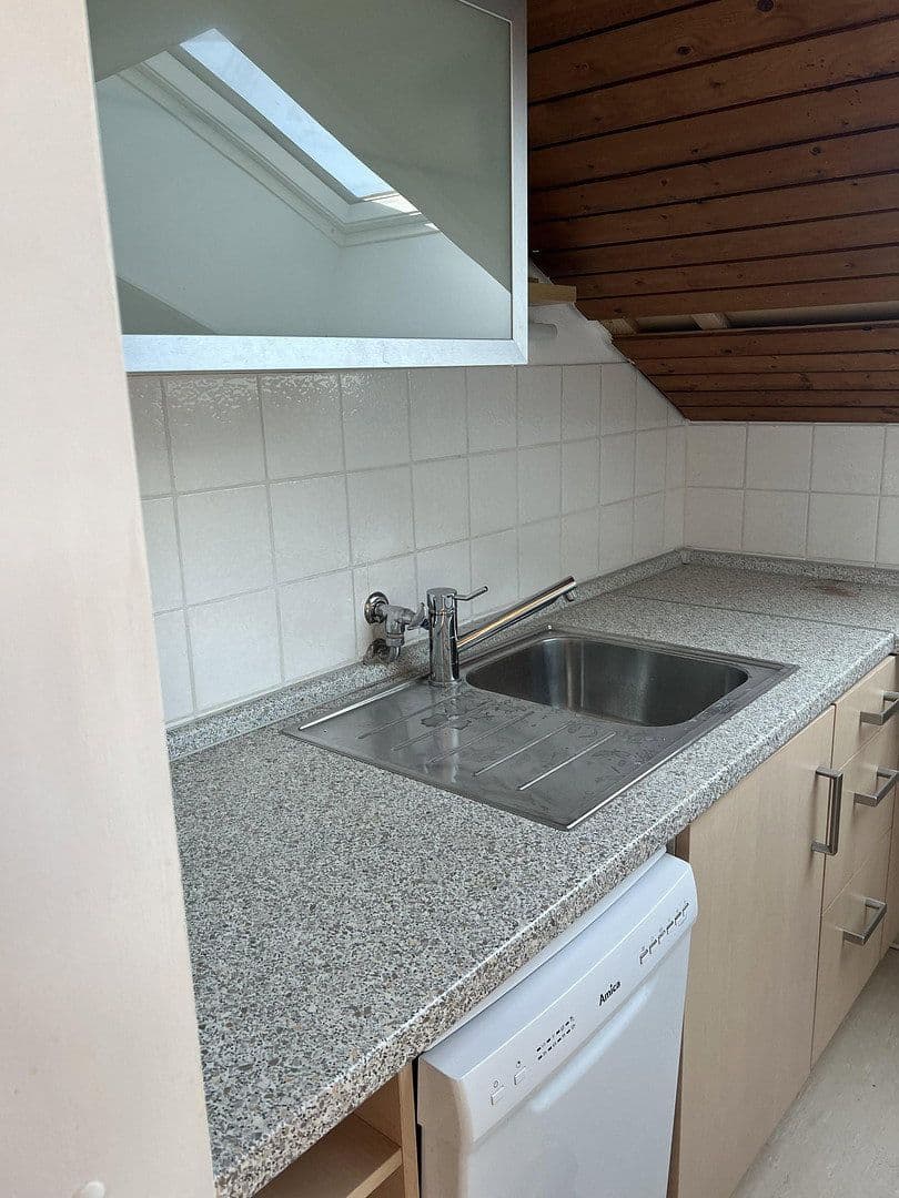 Prenájom bytu 2-izbový 45 m², Weinklinge 36, Stuttgart, Bádensko-Wurttembersko Prenájom bytu 2-izbový 45 m², Weinklinge 36, Stuttgart, Bádensko-Wurttembersko