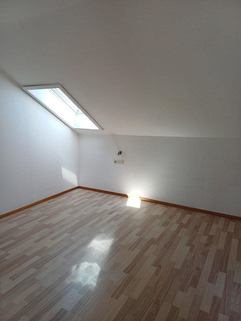 Prenájom bytu 3-izbový 58 m², Teckstr. 2, Göppingen, Bádensko-Wurttembersko Prenájom bytu 3-izbový 58 m², Teckstr. 2, Göppingen, Bádensko-Wurttembersko
