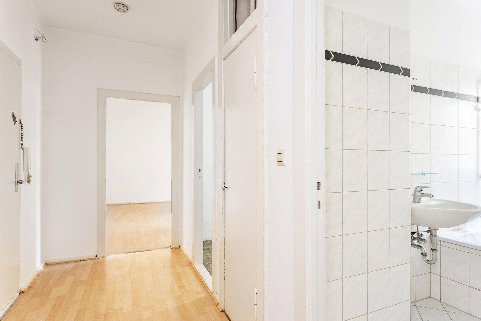 Predaj bytu 2-izbový 57 m², Peter-Vischer-Straße 4, Berlin, Berlín Predaj bytu 2-izbový 57 m², Peter-Vischer-Straße 4, Berlin, Berlín