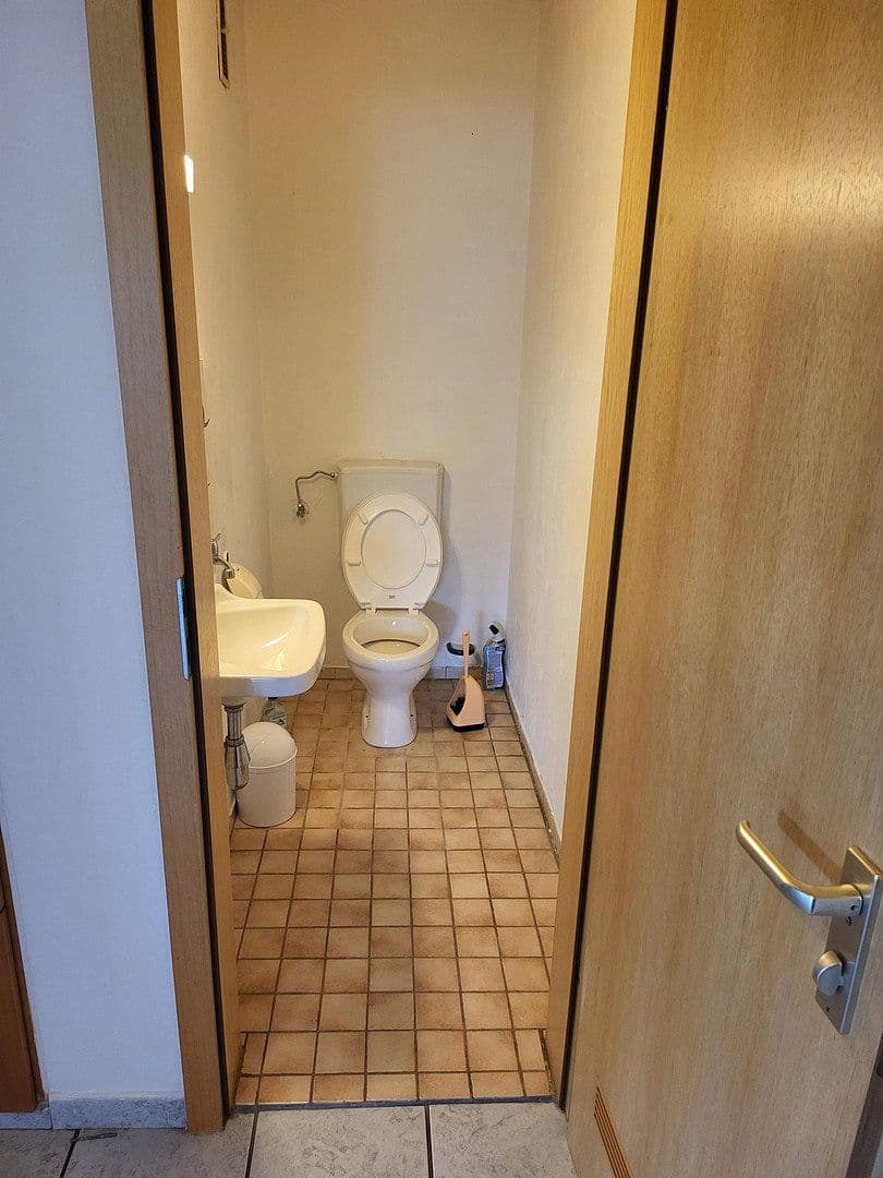Predaj domu 205 m², pozemok 328 m², Freiberg am Neckar, Bádensko-Wurttembersko Predaj domu 205 m², pozemok 328 m², Freiberg am Neckar, Bádensko-Wurttembersko