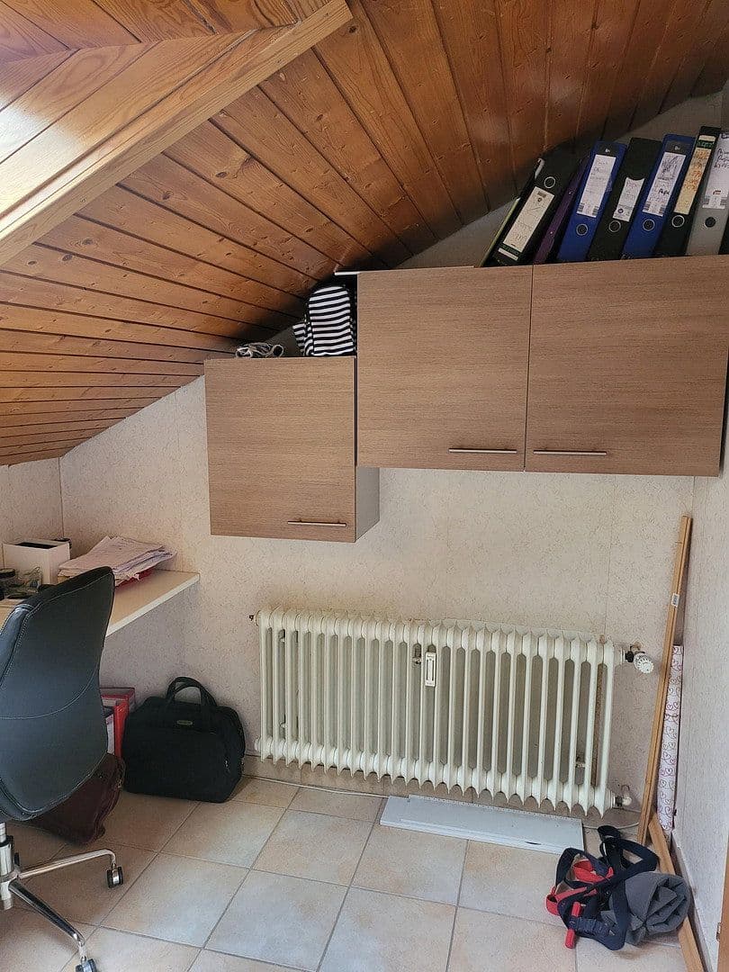 Predaj domu 205 m², pozemok 328 m², Freiberg am Neckar, Bádensko-Wurttembersko Predaj domu 205 m², pozemok 328 m², Freiberg am Neckar, Bádensko-Wurttembersko