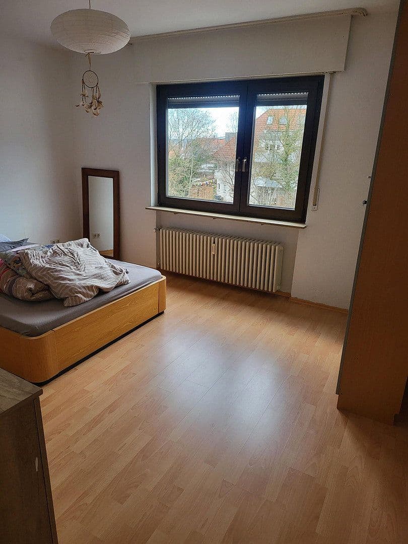 Predaj domu 205 m², pozemok 328 m², Freiberg am Neckar, Bádensko-Wurttembersko Predaj domu 205 m², pozemok 328 m², Freiberg am Neckar, Bádensko-Wurttembersko