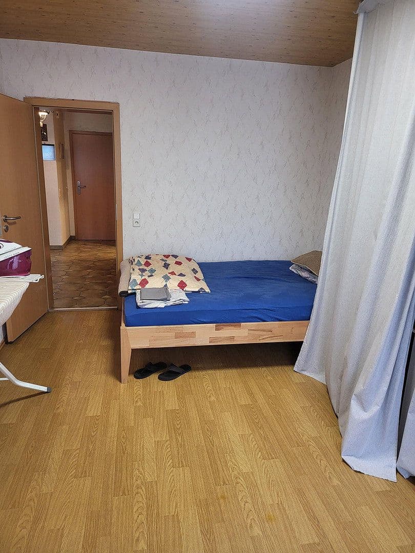 Predaj domu 205 m², pozemok 328 m², Freiberg am Neckar, Bádensko-Wurttembersko Predaj domu 205 m², pozemok 328 m², Freiberg am Neckar, Bádensko-Wurttembersko