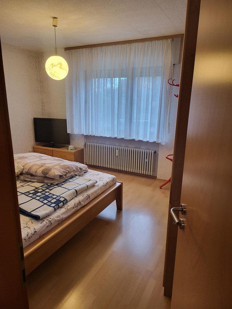 Predaj domu 205 m², pozemok 328 m², Freiberg am Neckar, Bádensko-Wurttembersko Predaj domu 205 m², pozemok 328 m², Freiberg am Neckar, Bádensko-Wurttembersko
