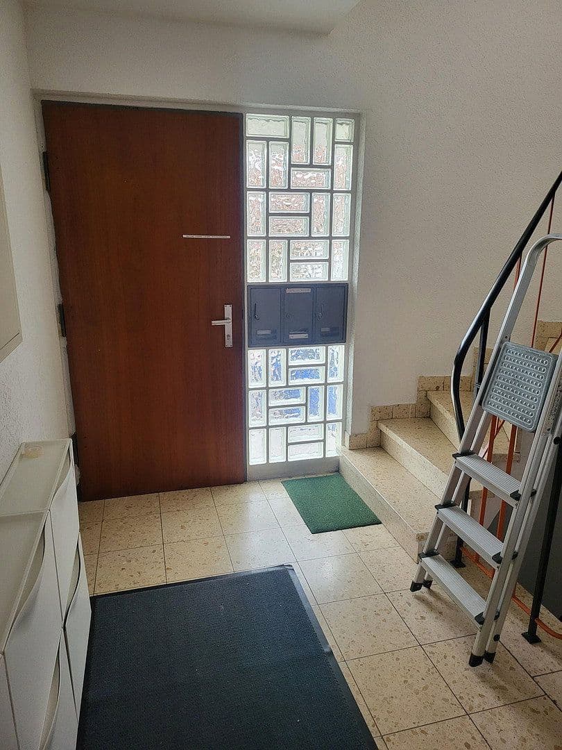 Predaj domu 205 m², pozemok 328 m², Freiberg am Neckar, Bádensko-Wurttembersko Predaj domu 205 m², pozemok 328 m², Freiberg am Neckar, Bádensko-Wurttembersko