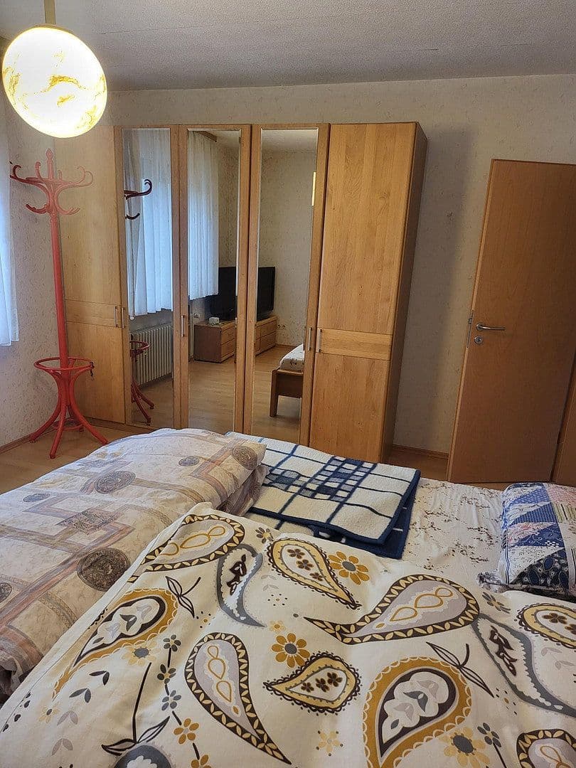 Predaj domu 205 m², pozemok 328 m², Freiberg am Neckar, Bádensko-Wurttembersko Predaj domu 205 m², pozemok 328 m², Freiberg am Neckar, Bádensko-Wurttembersko