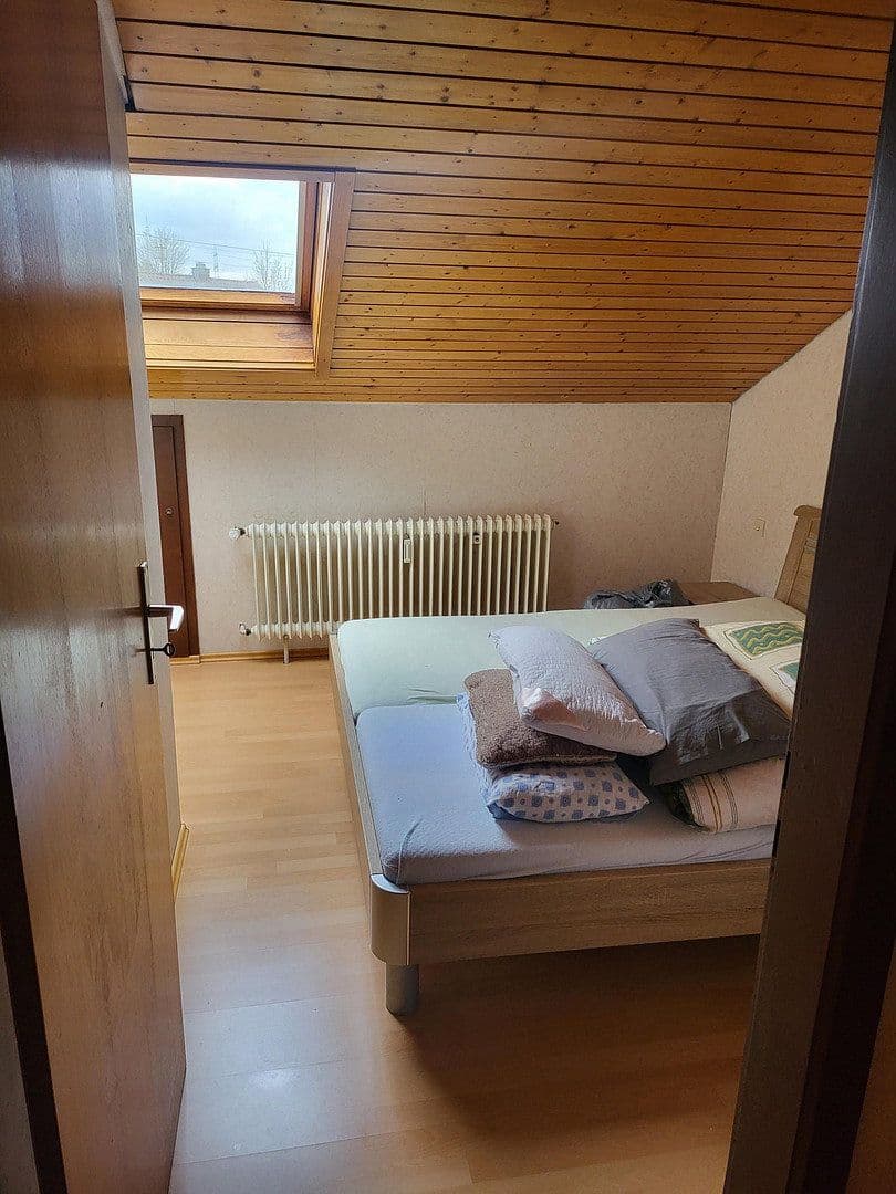 Predaj domu 205 m², pozemok 328 m², Freiberg am Neckar, Bádensko-Wurttembersko Predaj domu 205 m², pozemok 328 m², Freiberg am Neckar, Bádensko-Wurttembersko