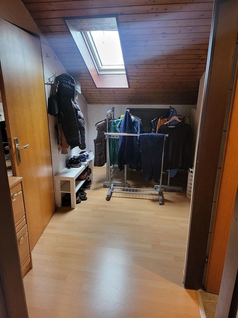 Predaj domu 205 m², pozemok 328 m², Freiberg am Neckar, Bádensko-Wurttembersko Predaj domu 205 m², pozemok 328 m², Freiberg am Neckar, Bádensko-Wurttembersko