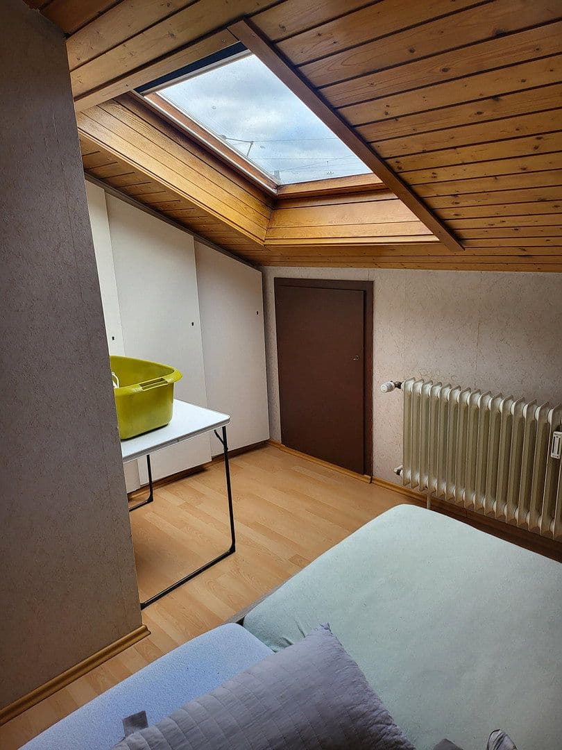 Predaj domu 205 m², pozemok 328 m², Freiberg am Neckar, Bádensko-Wurttembersko Predaj domu 205 m², pozemok 328 m², Freiberg am Neckar, Bádensko-Wurttembersko