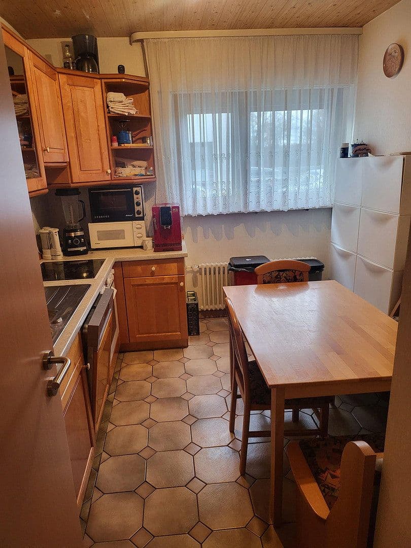 Predaj domu 205 m², pozemok 328 m², Freiberg am Neckar, Bádensko-Wurttembersko Predaj domu 205 m², pozemok 328 m², Freiberg am Neckar, Bádensko-Wurttembersko