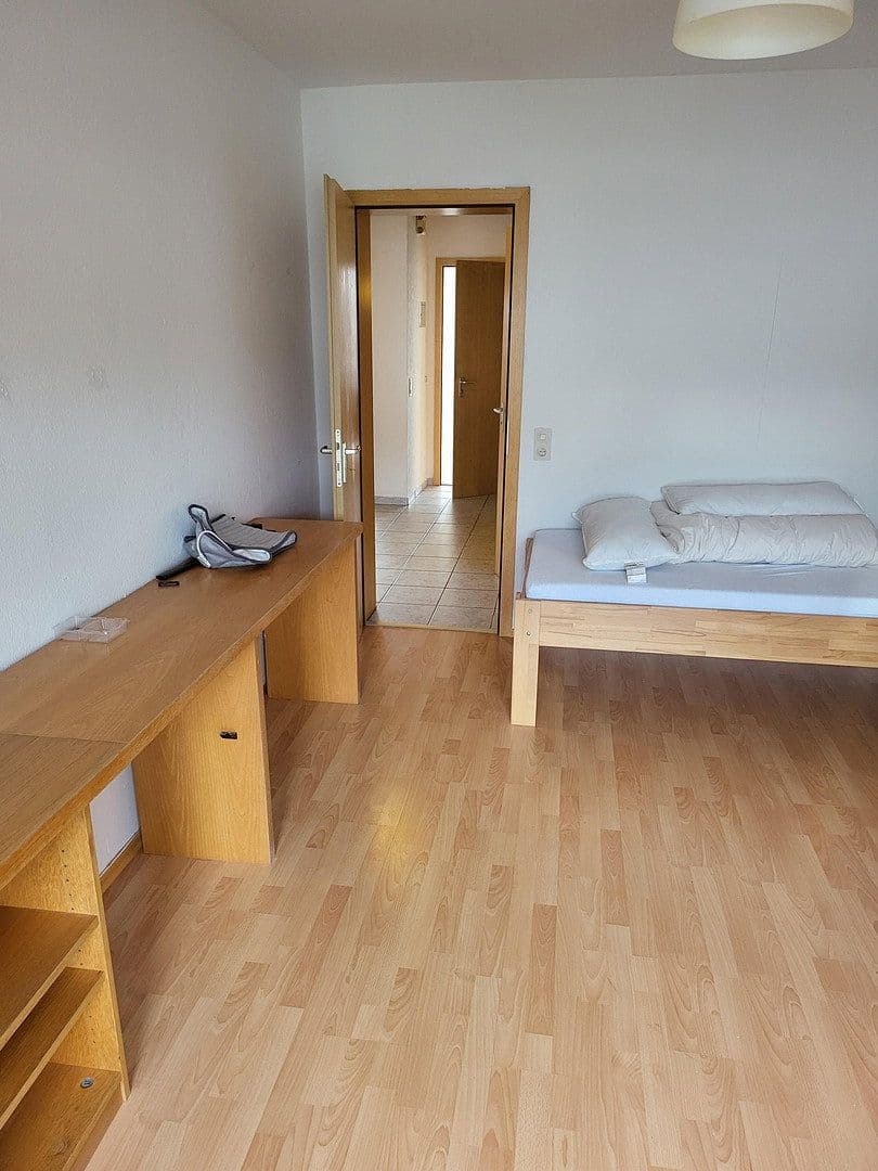Predaj domu 205 m², pozemok 328 m², Freiberg am Neckar, Bádensko-Wurttembersko Predaj domu 205 m², pozemok 328 m², Freiberg am Neckar, Bádensko-Wurttembersko
