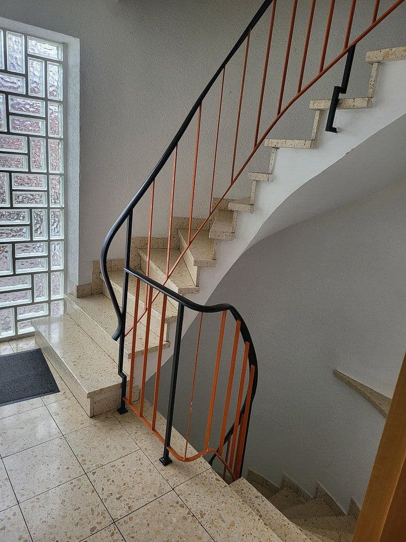 Predaj domu 205 m², pozemok 328 m², Freiberg am Neckar, Bádensko-Wurttembersko Predaj domu 205 m², pozemok 328 m², Freiberg am Neckar, Bádensko-Wurttembersko
