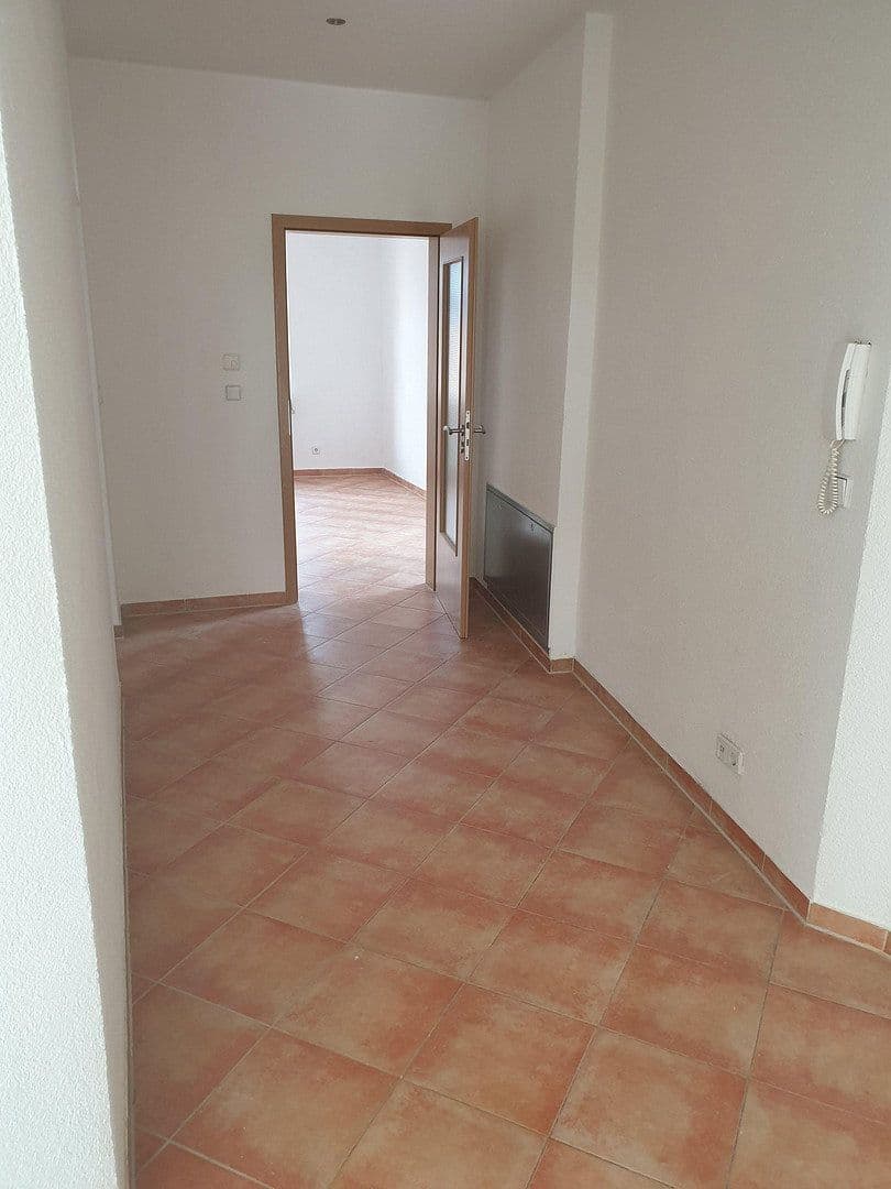 Prenájom bytu 3-izbový 85 m², Lange Straße 2, Zwickau, Sasko Prenájom bytu 3-izbový 85 m², Lange Straße 2, Zwickau, Sasko