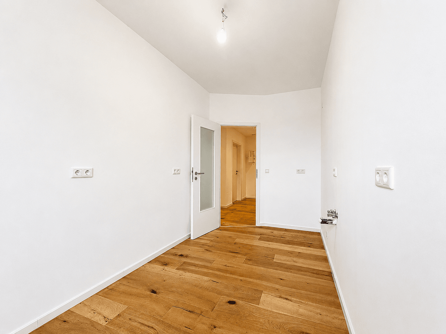 Prenájom bytu 2-izbový 58 m², Gerresheimer Straße 65, Düsseldorf, Severné Porýnie - Westfálsko Prenájom bytu 2-izbový 58 m², Gerresheimer Straße 65, Düsseldorf, Severné Porýnie - Westfálsko
