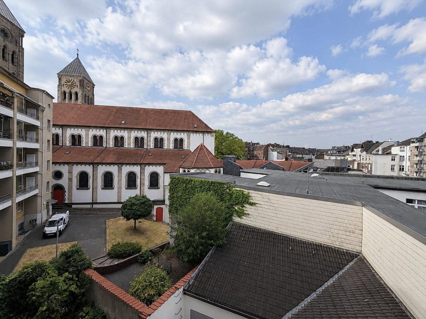 Prenájom bytu 2-izbový 58 m², Gerresheimer Straße 65, Düsseldorf, Severné Porýnie - Westfálsko Prenájom bytu 2-izbový 58 m², Gerresheimer Straße 65, Düsseldorf, Severné Porýnie - Westfálsko