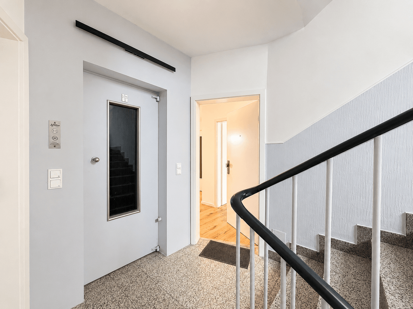 Prenájom bytu 2-izbový 58 m², Gerresheimer Straße 65, Düsseldorf, Severné Porýnie - Westfálsko Prenájom bytu 2-izbový 58 m², Gerresheimer Straße 65, Düsseldorf, Severné Porýnie - Westfálsko
