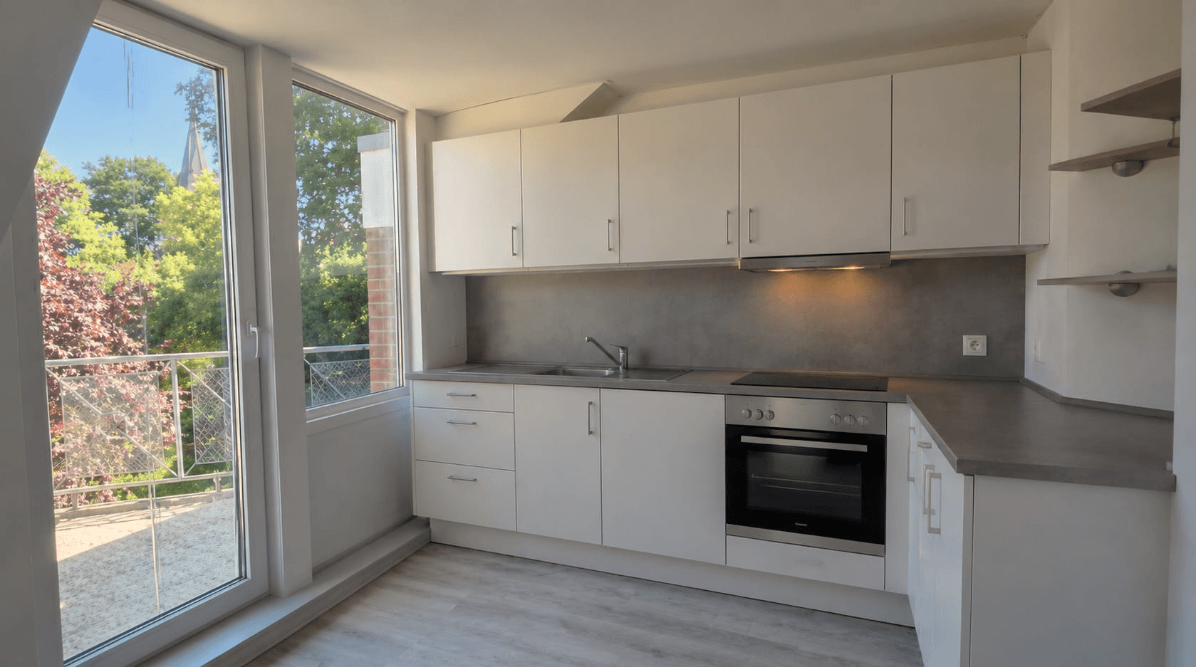 Prenájom bytu 4-izbový 112 m², Estorf, Dolné Sasko Prenájom bytu 4-izbový 112 m², Estorf, Dolné Sasko