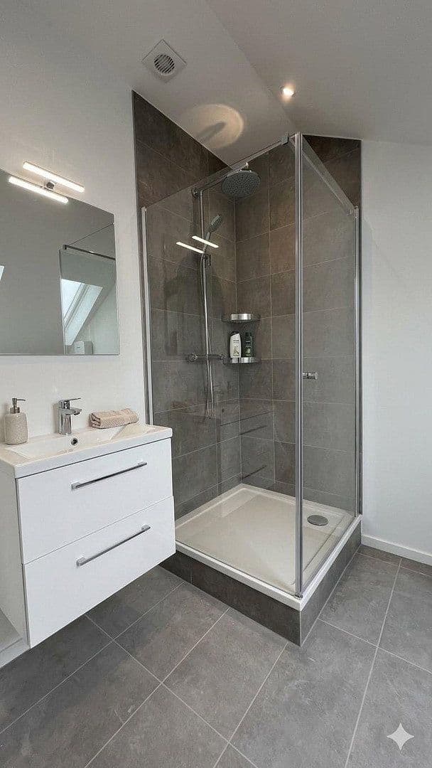 Prenájom bytu 3-izbový 69 m², Adalbertsteinweg 111, Aachen, Severné Porýnie - Westfálsko Prenájom bytu 3-izbový 69 m², Adalbertsteinweg 111, Aachen, Severné Porýnie - Westfálsko