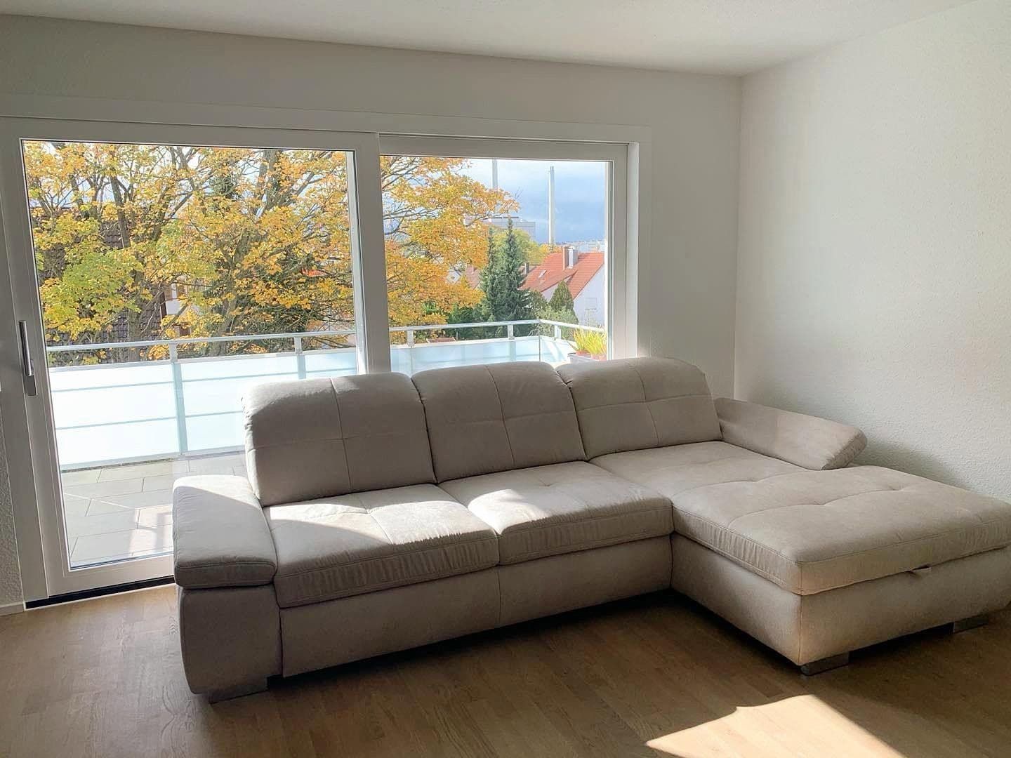 Prenájom bytu 4-izbový 108 m², Sindelfingen, Bádensko-Wurttembersko Prenájom bytu 4-izbový 108 m², Sindelfingen, Bádensko-Wurttembersko