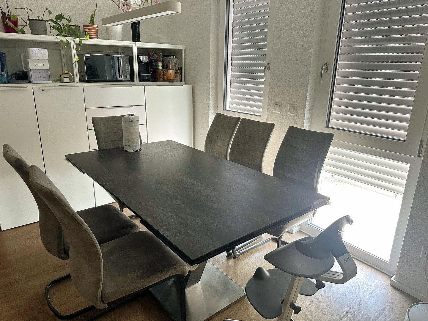 Prenájom bytu 4-izbový 108 m², Sindelfingen, Bádensko-Wurttembersko Prenájom bytu 4-izbový 108 m², Sindelfingen, Bádensko-Wurttembersko