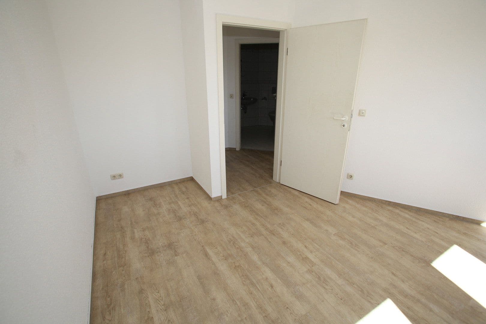 Prenájom bytu 3-izbový 98 m², Streitsberg 7, Plavno, Sasko Prenájom bytu 3-izbový 98 m², Streitsberg 7, Plavno, Sasko
