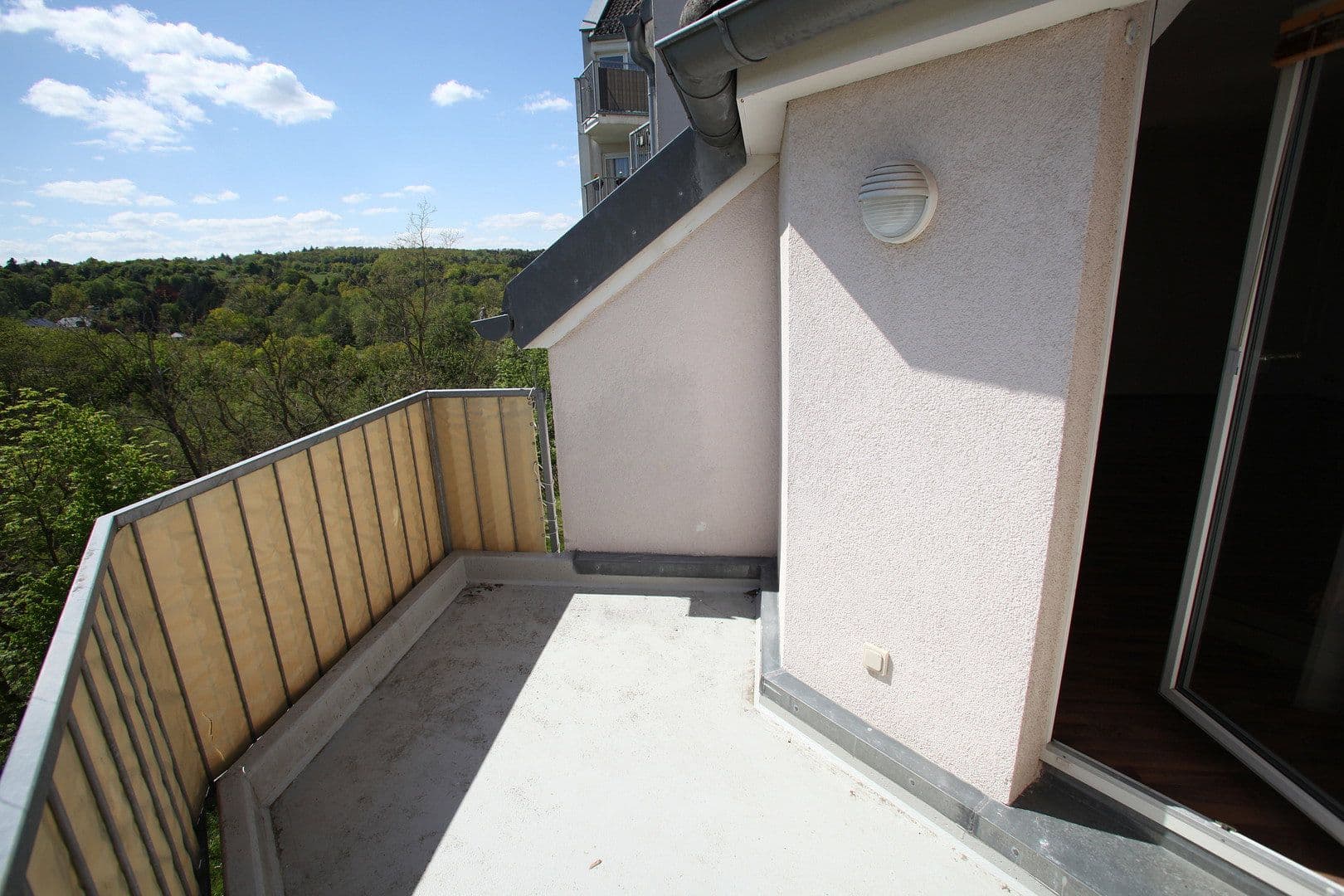 Prenájom bytu 3-izbový 98 m², Streitsberg 7, Plavno, Sasko Prenájom bytu 3-izbový 98 m², Streitsberg 7, Plavno, Sasko