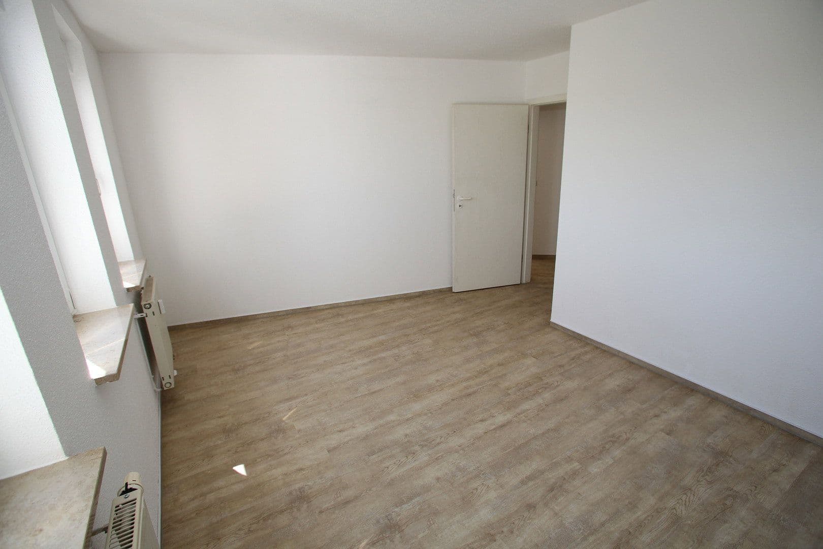 Prenájom bytu 3-izbový 98 m², Streitsberg 7, Plavno, Sasko Prenájom bytu 3-izbový 98 m², Streitsberg 7, Plavno, Sasko