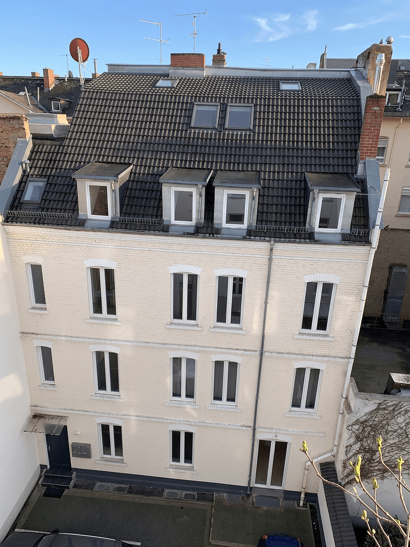 Predaj domu 886 m², pozemok 407 m², Wiesbaden, Hesensko Predaj domu 886 m², pozemok 407 m², Wiesbaden, Hesensko