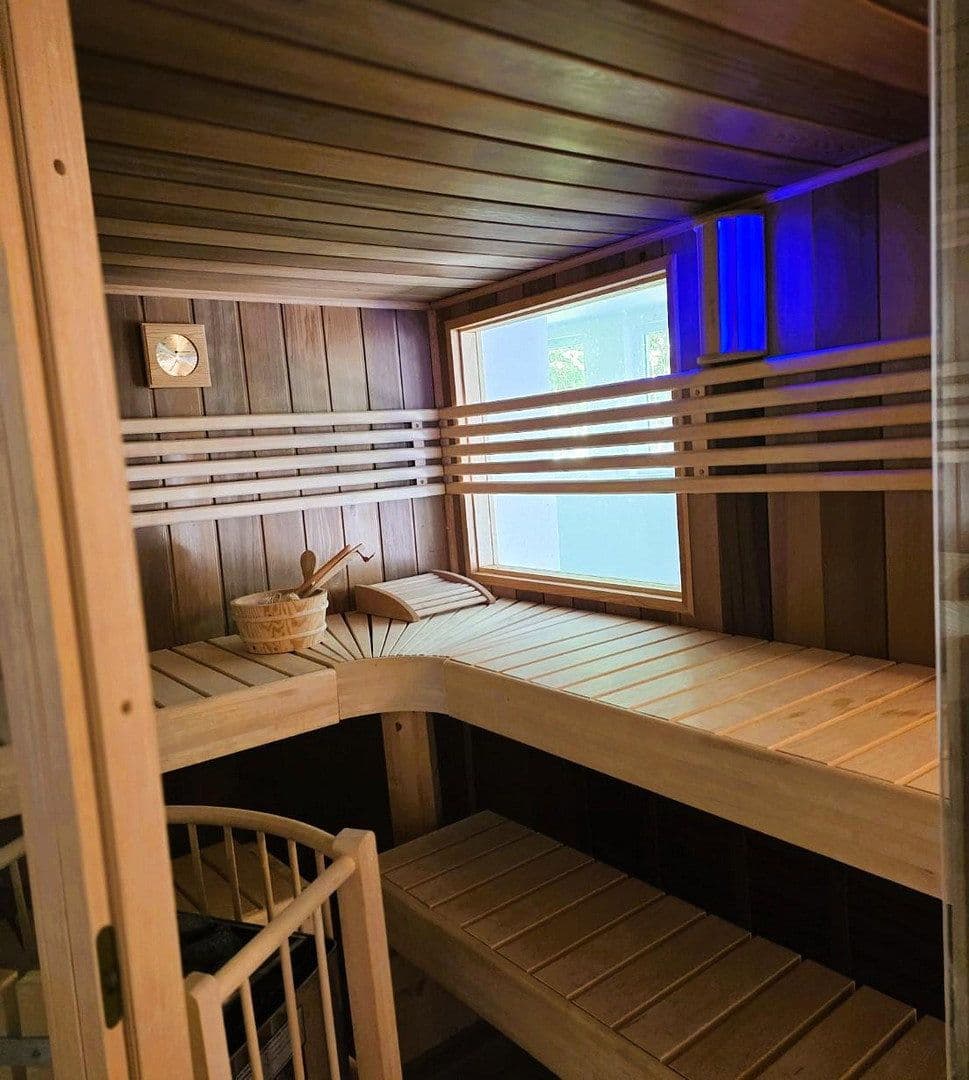 Predaj domu 371 m², pozemok 735 m², Sterkrader Straße 1, Berlin - Tegel, Berlín Predaj domu 371 m², pozemok 735 m², Sterkrader Straße 1, Berlin - Tegel, Berlín