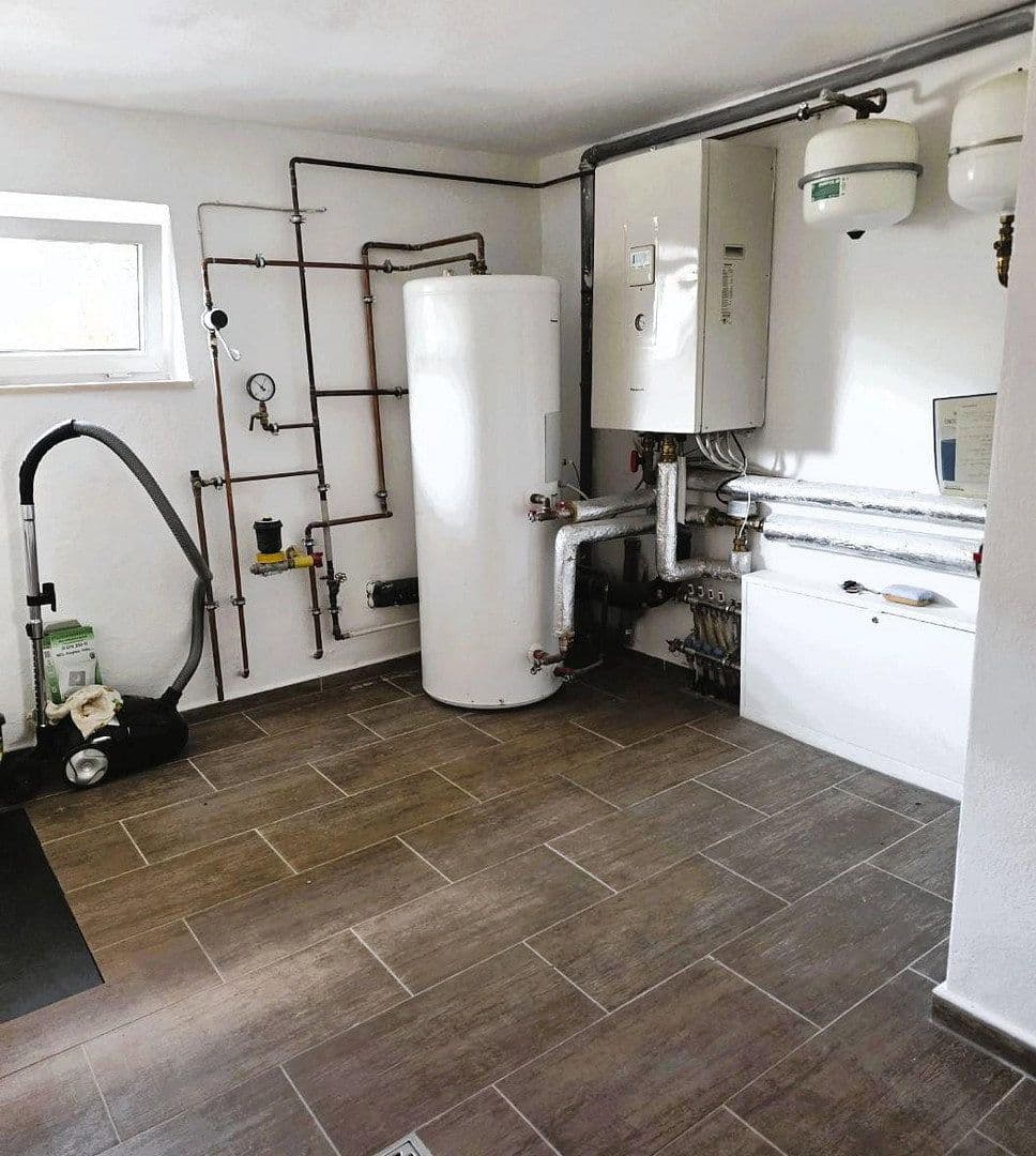 Predaj domu 371 m², pozemok 735 m², Sterkrader Straße 1, Berlin - Tegel, Berlín Predaj domu 371 m², pozemok 735 m², Sterkrader Straße 1, Berlin - Tegel, Berlín