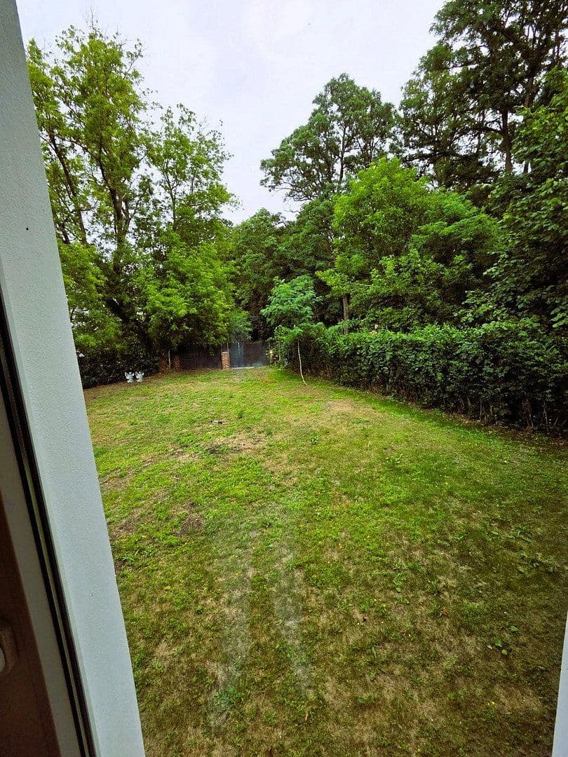 Predaj domu 371 m², pozemok 735 m², Sterkrader Straße 1, Berlin - Tegel, Berlín Predaj domu 371 m², pozemok 735 m², Sterkrader Straße 1, Berlin - Tegel, Berlín
