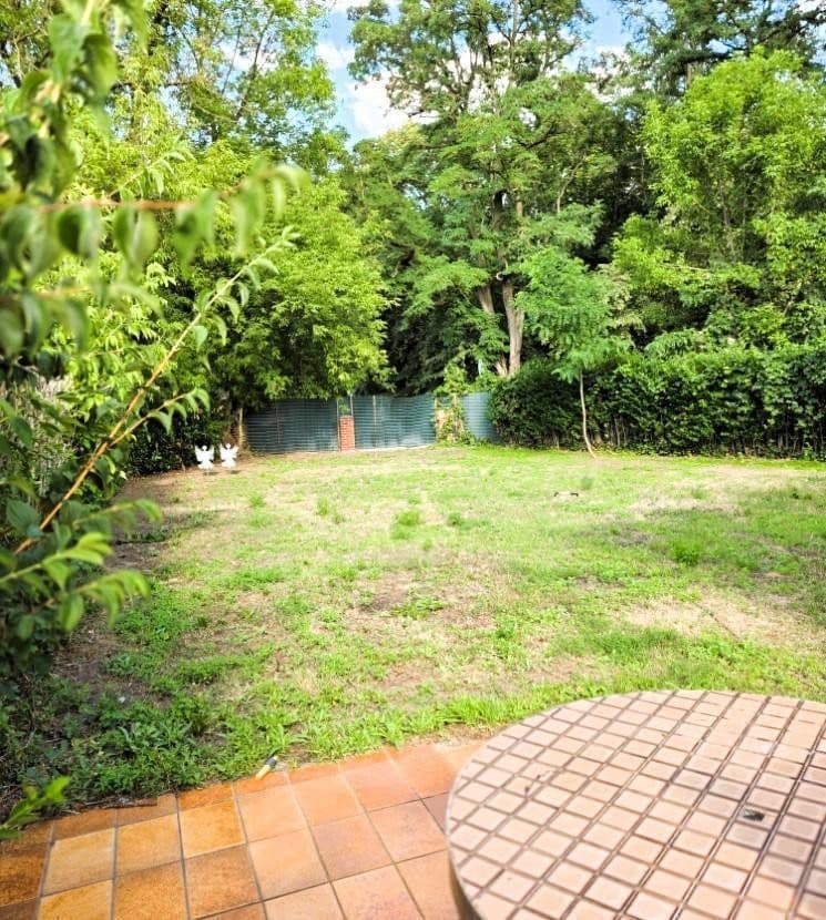 Predaj domu 371 m², pozemok 735 m², Sterkrader Straße 1, Berlin - Tegel, Berlín Predaj domu 371 m², pozemok 735 m², Sterkrader Straße 1, Berlin - Tegel, Berlín