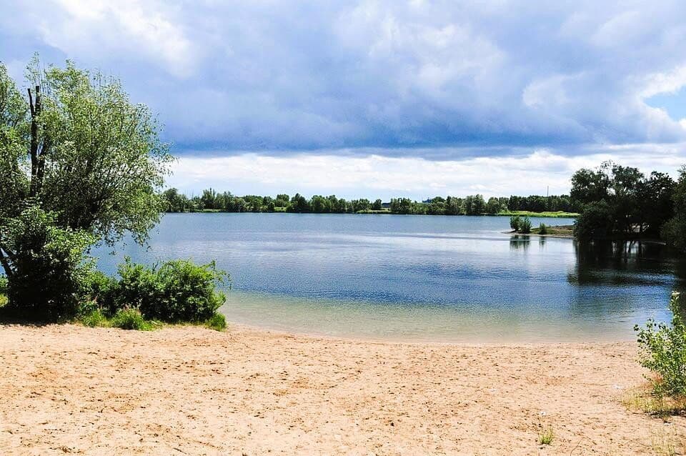 Predaj domu 371 m², pozemok 735 m², Sterkrader Straße 1, Berlin - Tegel, Berlín Predaj domu 371 m², pozemok 735 m², Sterkrader Straße 1, Berlin - Tegel, Berlín