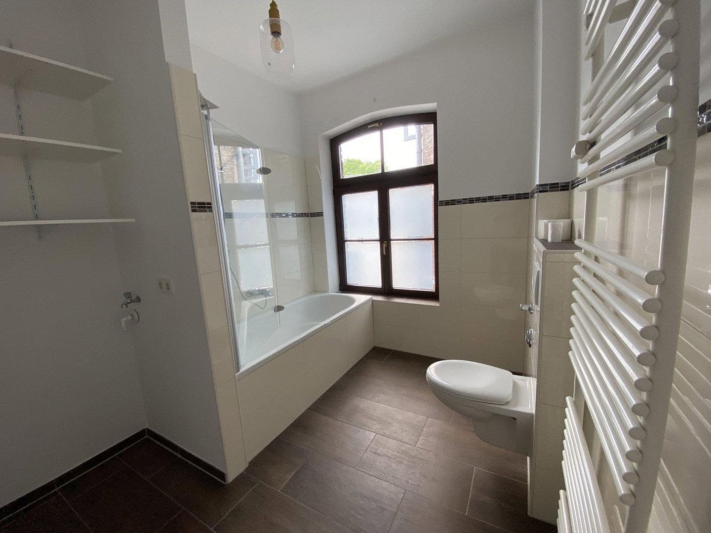 Predaj bytu 2-izbový 65 m², Koelhoffstr 5, Köln, Severné Porýnie - Westfálsko Predaj bytu 2-izbový 65 m², Koelhoffstr 5, Köln, Severné Porýnie - Westfálsko
