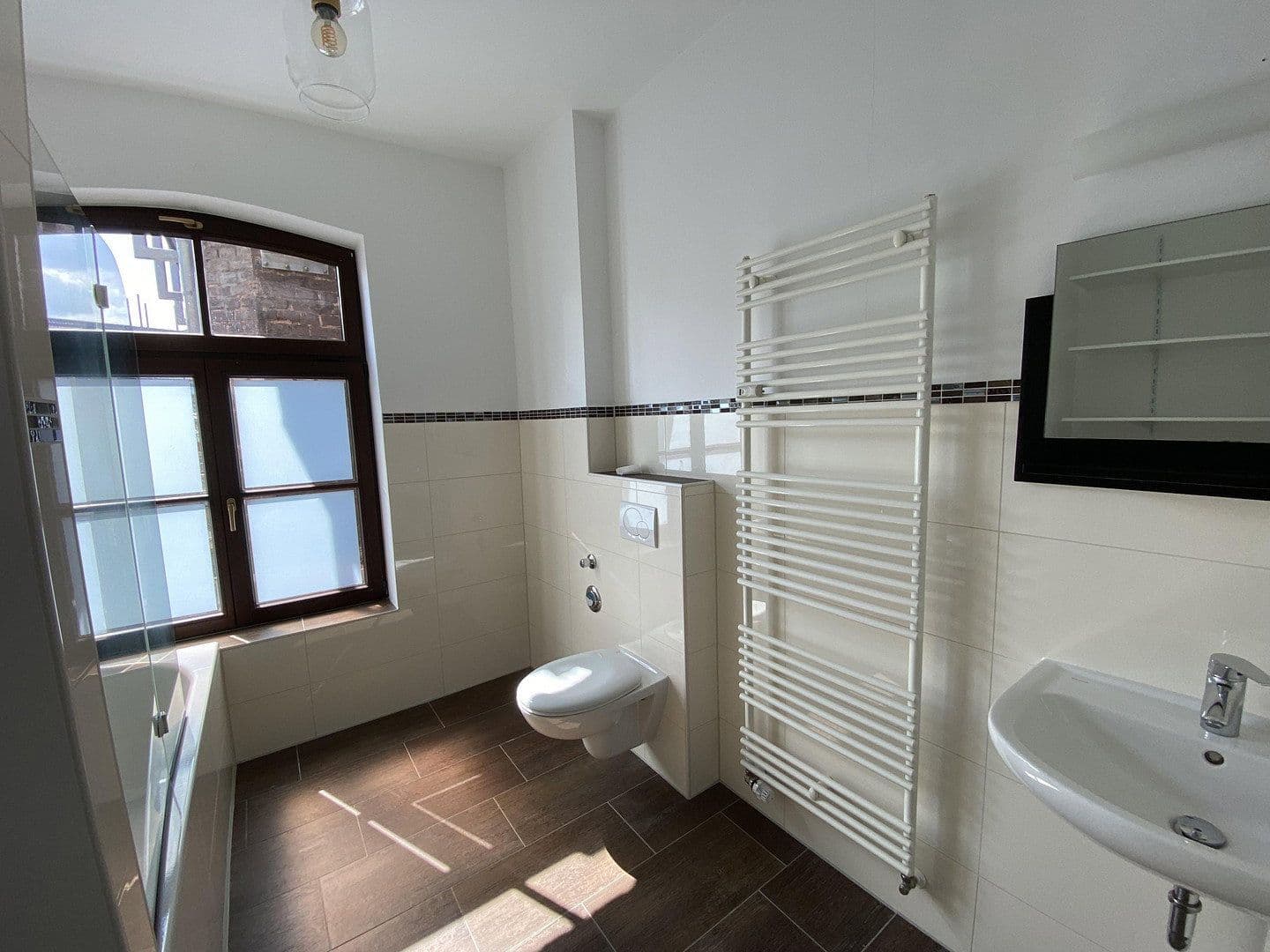 Predaj bytu 2-izbový 65 m², Koelhoffstr 5, Köln, Severné Porýnie - Westfálsko Predaj bytu 2-izbový 65 m², Koelhoffstr 5, Köln, Severné Porýnie - Westfálsko