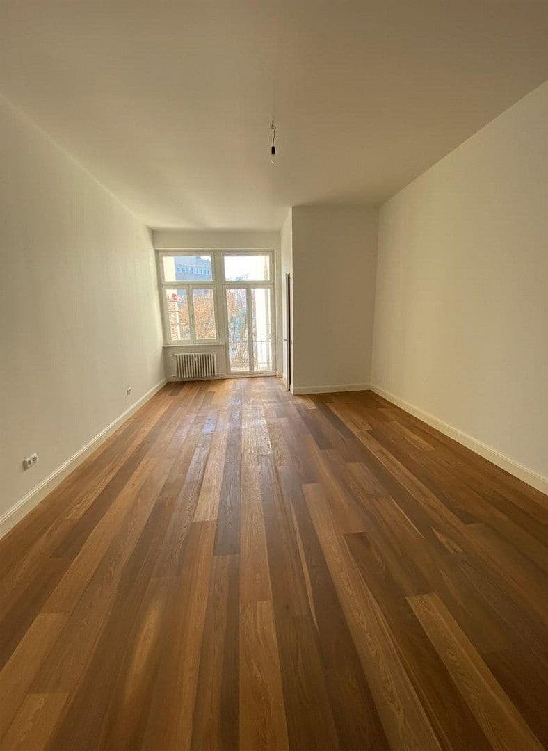 Prenájom bytu 3-izbový 110 m², Frankfurt, Hesensko Prenájom bytu 3-izbový 110 m², Frankfurt, Hesensko