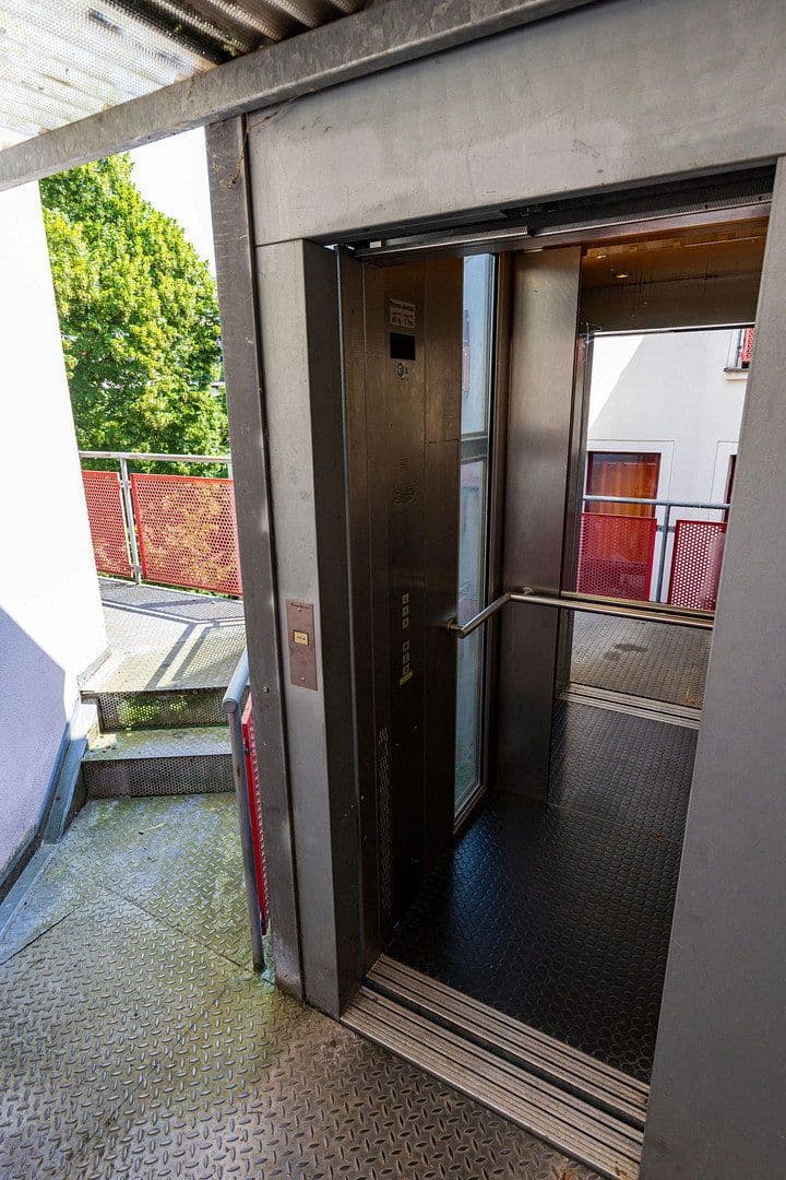 Predaj bytu 3-izbový 137 m², Ernst-Pinkert-Str. 11, Leipzig, Sasko Predaj bytu 3-izbový 137 m², Ernst-Pinkert-Str. 11, Leipzig, Sasko
