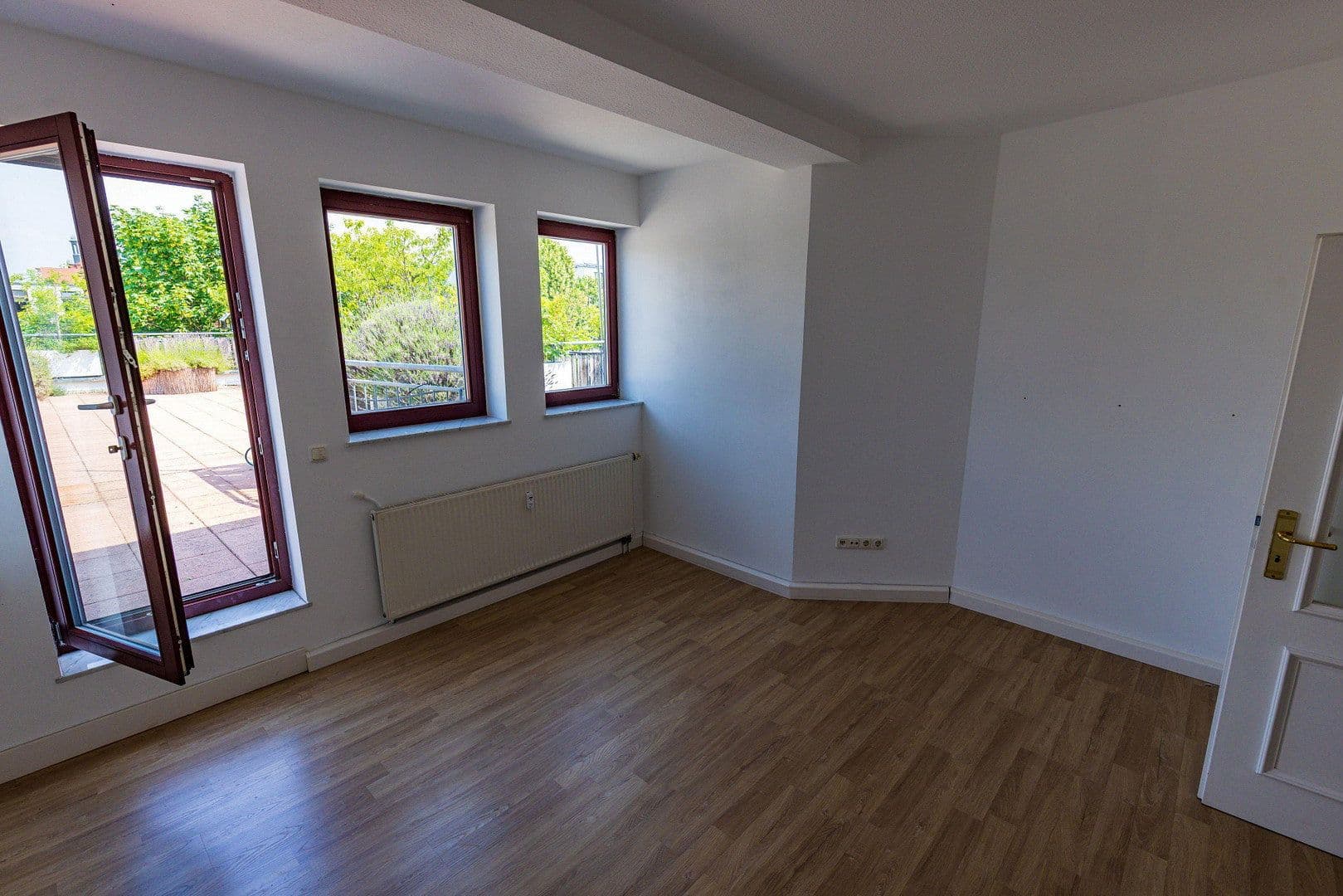 Predaj bytu 3-izbový 137 m², Ernst-Pinkert-Str. 11, Leipzig, Sasko Predaj bytu 3-izbový 137 m², Ernst-Pinkert-Str. 11, Leipzig, Sasko