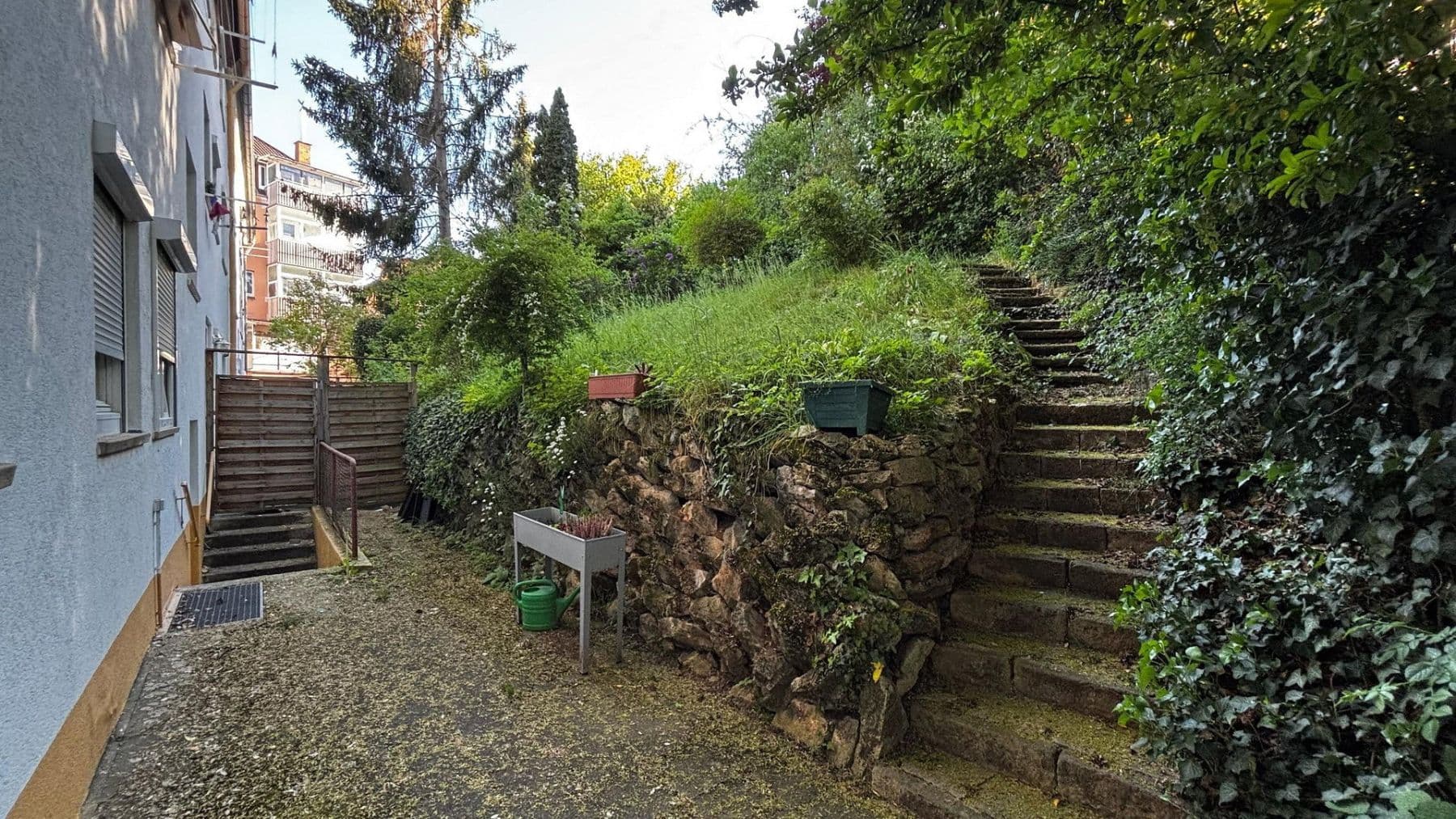 Predaj bytu 3-izbový 67 m², Kniebisstraße 10, Stuttgart, Bádensko-Wurttembersko Predaj bytu 3-izbový 67 m², Kniebisstraße 10, Stuttgart, Bádensko-Wurttembersko