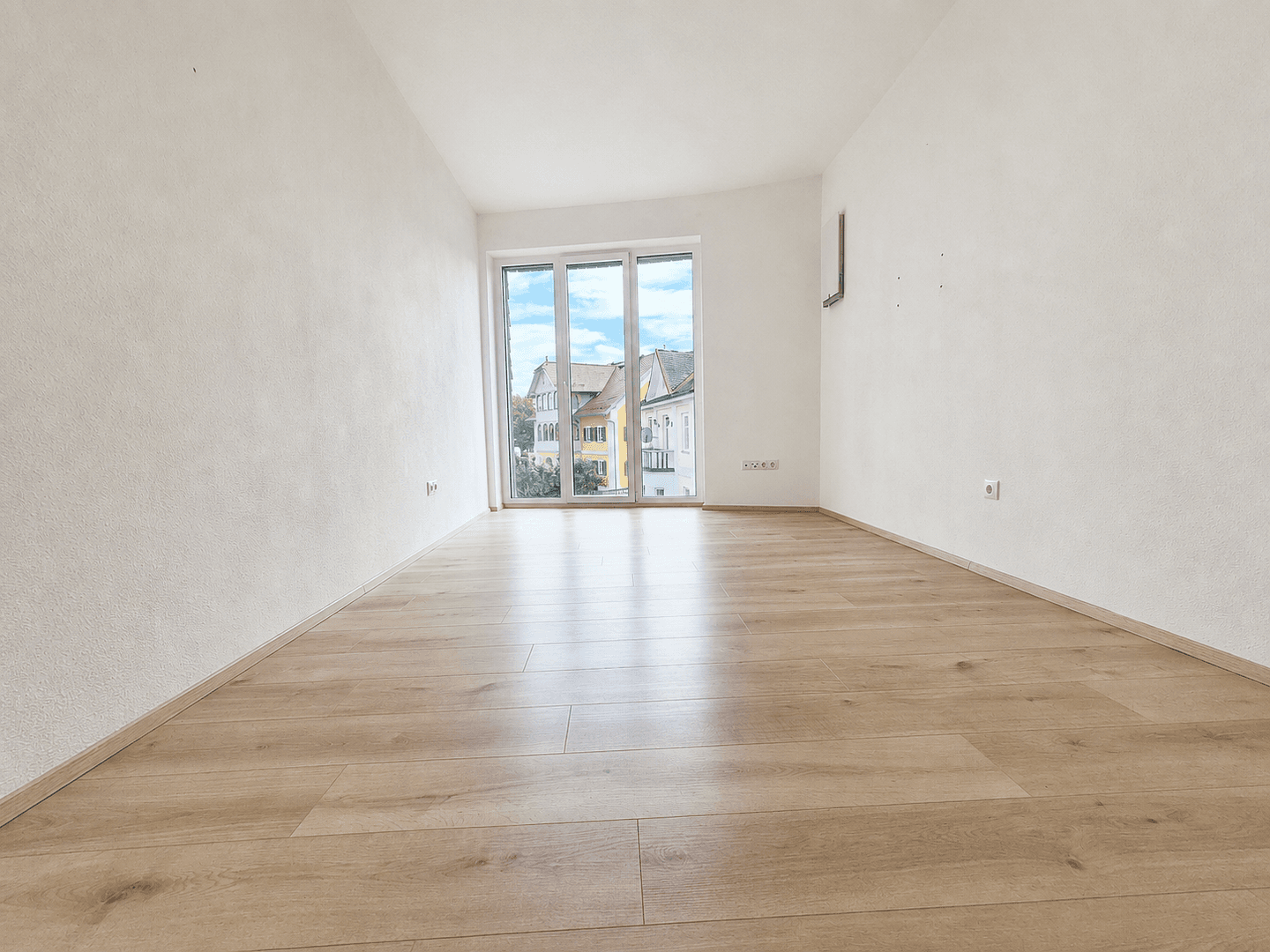 Prenájom bytu 3-izbový 86 m², Industriestrasse 1, Ergoldsbach, Bavorsko Prenájom bytu 3-izbový 86 m², Industriestrasse 1, Ergoldsbach, Bavorsko