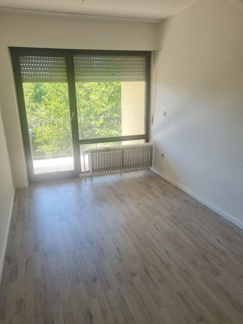 Predaj domu 130 m², pozemok 427 m², Karlsbad, Bádensko-Wurttembersko Predaj domu 130 m², pozemok 427 m², Karlsbad, Bádensko-Wurttembersko