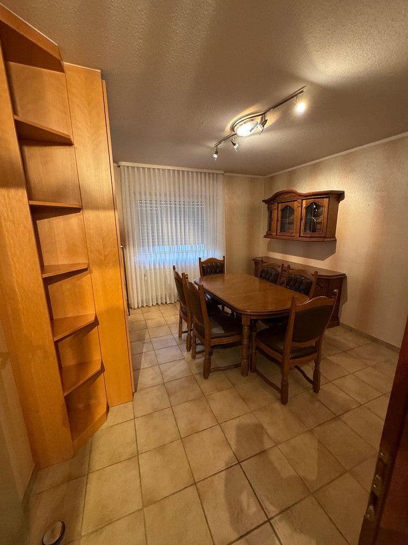 Prenájom bytu 3-izbový 92 m², Viehtrifftstraße 42, Speyer, Porýnie-Falcko Prenájom bytu 3-izbový 92 m², Viehtrifftstraße 42, Speyer, Porýnie-Falcko