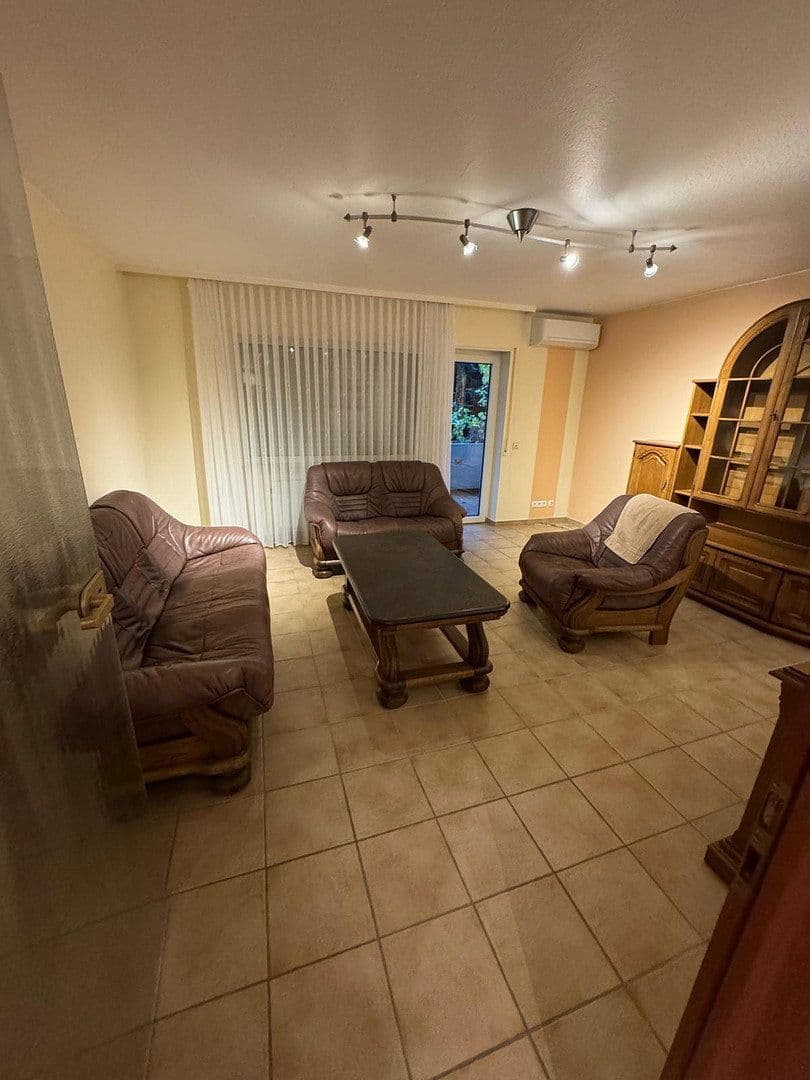 Prenájom bytu 3-izbový 92 m², Viehtrifftstraße 42, Speyer, Porýnie-Falcko Prenájom bytu 3-izbový 92 m², Viehtrifftstraße 42, Speyer, Porýnie-Falcko