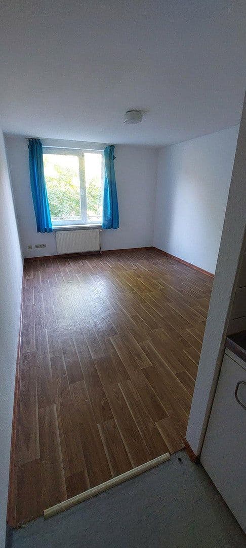 Prenájom bytu 1-izbový 22 m², Saarbrücken, Sársko Prenájom bytu 1-izbový 22 m², Saarbrücken, Sársko