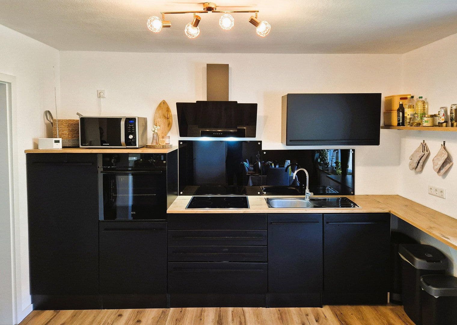 Predaj domu 120 m², pozemok 286 m², Absberg, Bavorsko Predaj domu 120 m², pozemok 286 m², Absberg, Bavorsko