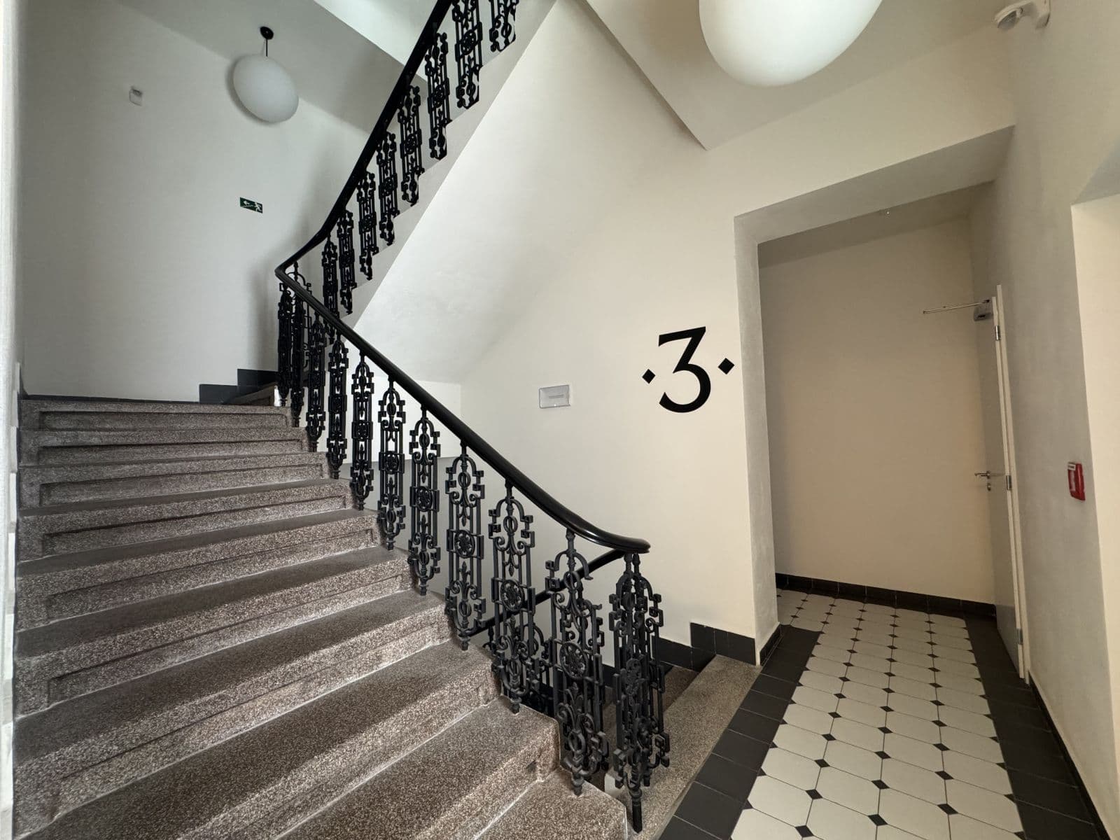 Prenájom bytu 39 m², Tachovske namesti, Praha, Praha Prenájom bytu 39 m², Tachovske namesti, Praha, Praha